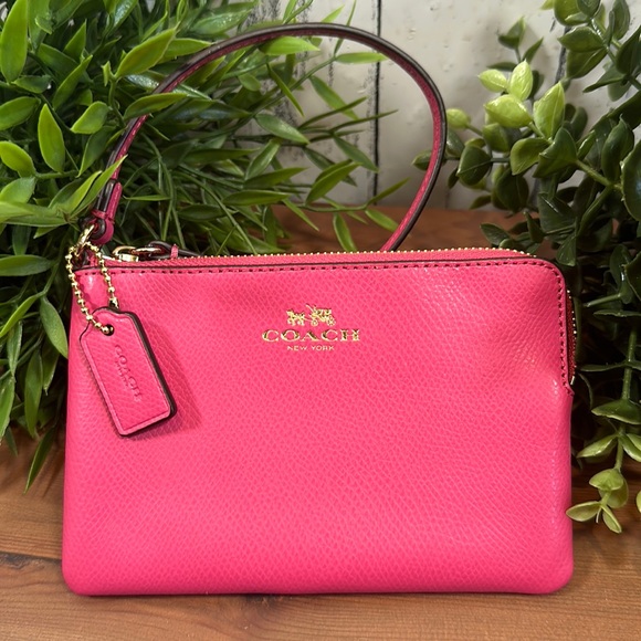 Coach Handbags - Coach Corner Zip Wristlet